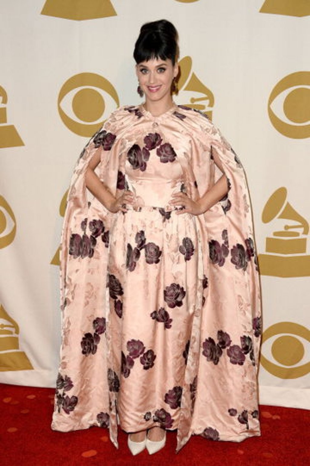 katy-perry-in-maxi-abito-floreale