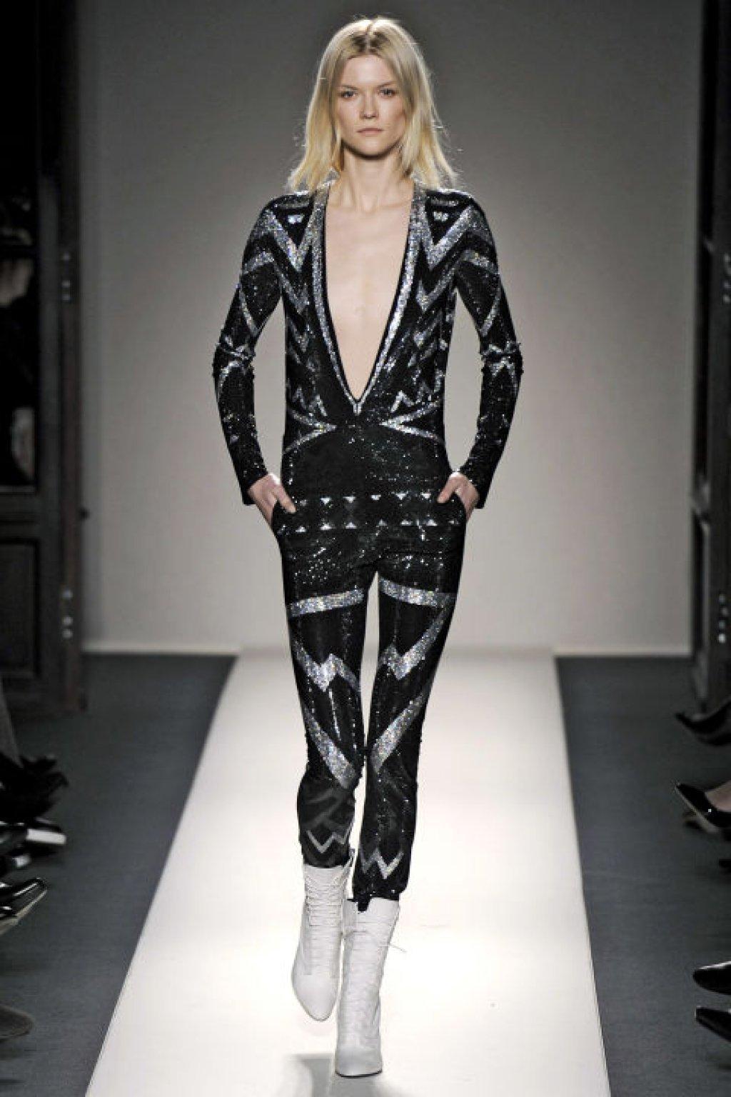 hbz-david-bowie-inspired-runway-balmain-fall-2011-getty